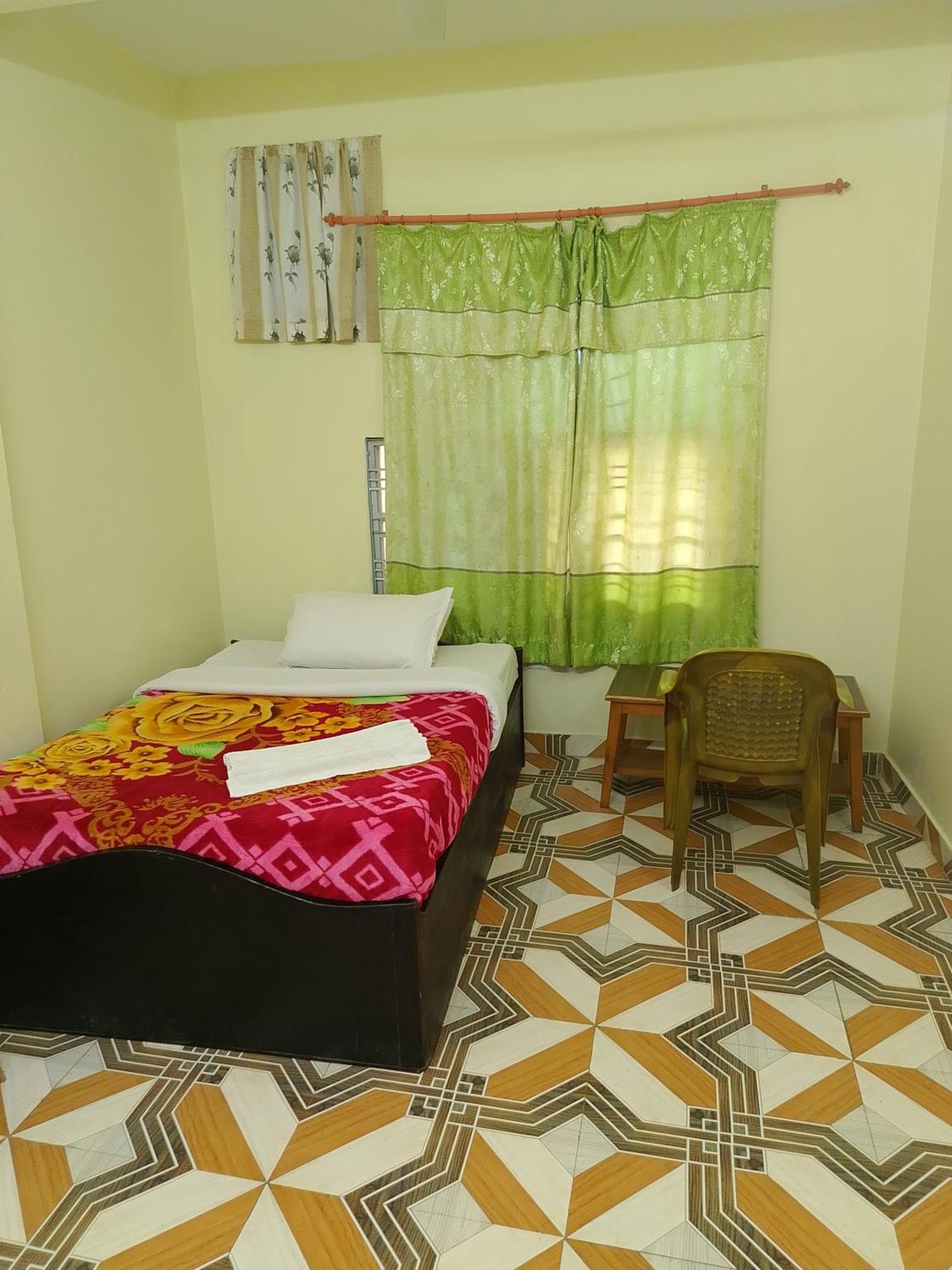 Mangal Homestay بوكْرا الغرفة الصورة